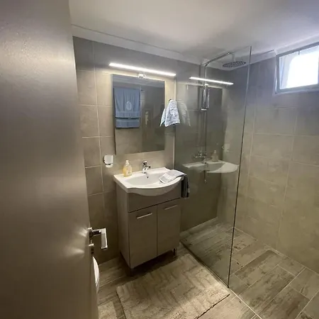 Trachos Traditional House 펜션 *