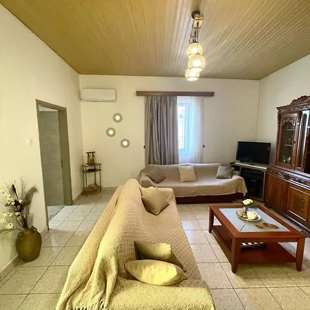 Trachos Traditional House 펜션