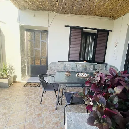 Trachos Traditional House Sálakos