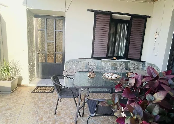 Trachos Traditional House Σάλακος