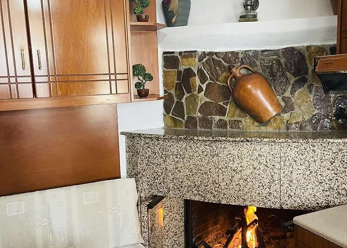 Trachos Traditional House Semesterbostad *