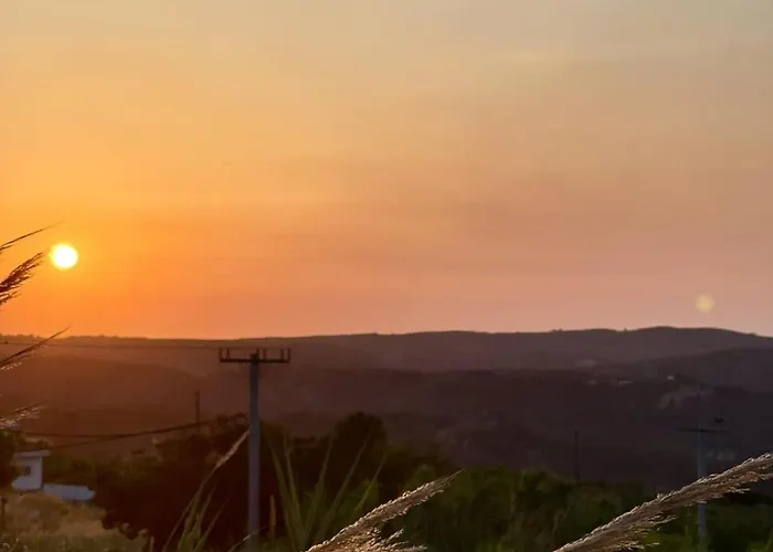 בית נופש Trachos Traditional House *