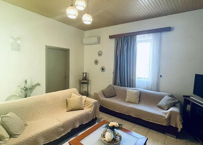 Trachos Traditional House Semesterbostad